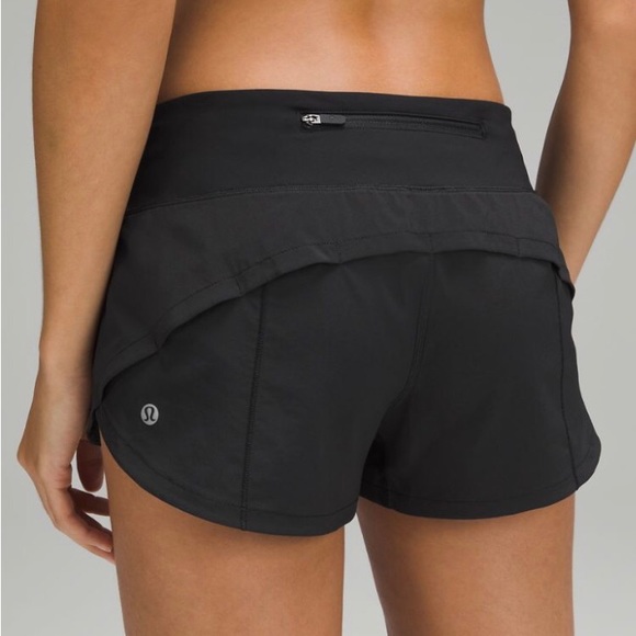 Lululemon Speed Up Low-Rise Lined Short 2.5” in Black Size 6 - Picture 2 of 10
